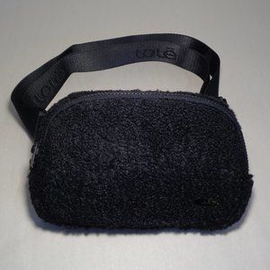 Lolë SHERPA Black Fleece New Men's Belt / Shoulder Bag